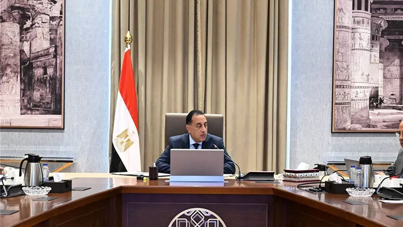 رئيس الوزراء يتابع الموقف التنفيذي الحالي لمشروعات حماية الشواطئ