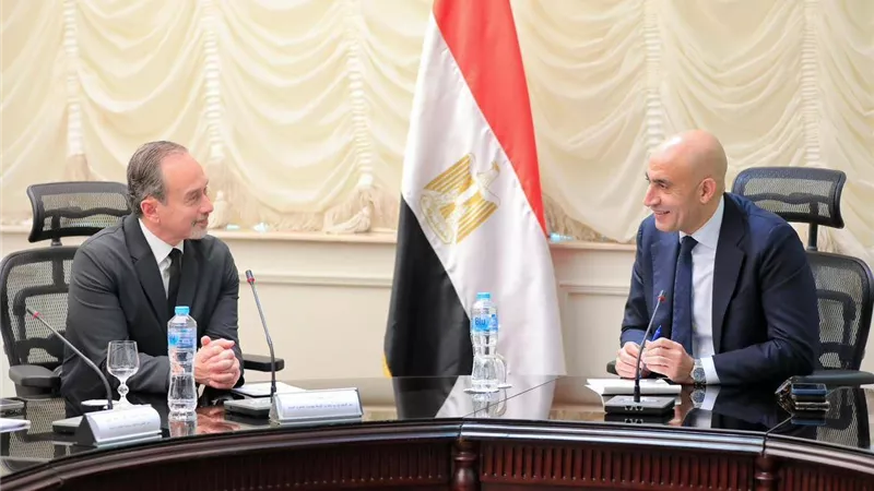 وزير التعليم يشهد توقيع مذكرة تفاهم لتطبيق شهادة البكالوريا المصرية