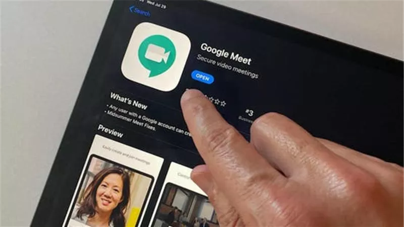 ميزة منتظرة.. جوجل تختبر الترجمة المباشرة للاجتماعات عبر الهواتف