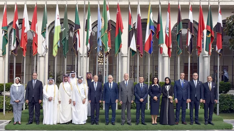 النائب العام المصري ونظيره القطري يزوران الأمين العام لجامعة الدول العربية لتعزيز التعاون القضائي العربي