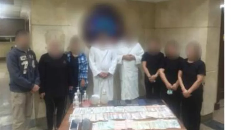 ضبط متهم بإدارة نادٍ صحي بدون ترخيص وممارسة أعمال منافية للآداب بالدقي