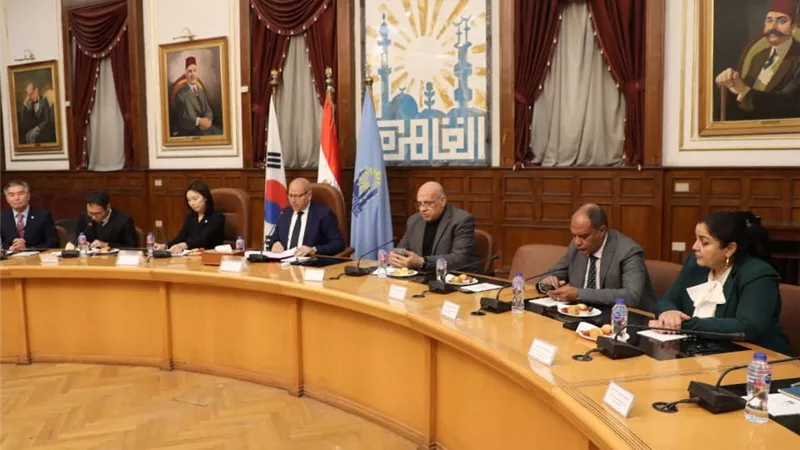 محافظ القاهرة يستقبل وفد المجلس الحضرى لمدينة سول بكوريا الجنوبية