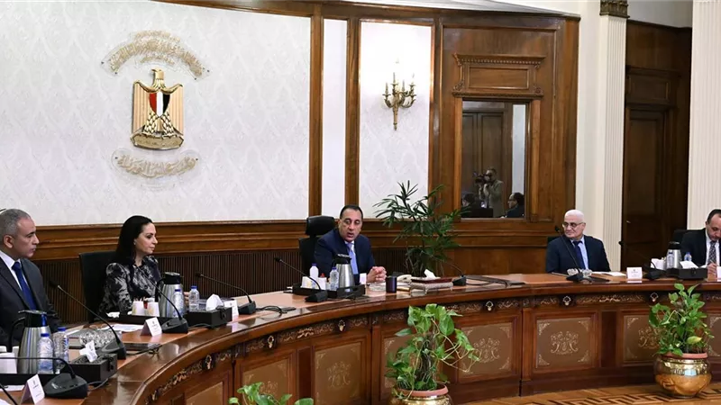 رئيس الوزراء يراجع خطوات التحول الرقمي في هيئة التأمينات الاجتماعية ويستعد لإطلاق المنظومة الرقمية