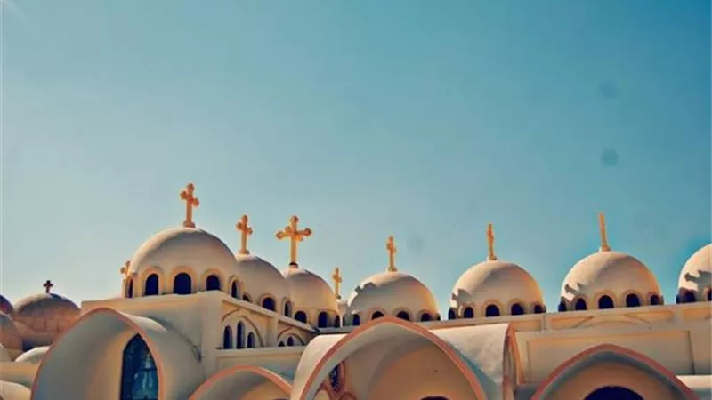 بالأسماء.. وفاة 4 أطفال وإصابة 2 في انهيار سور دير أبو فانا بالمنيا