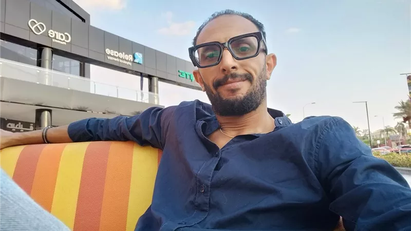 المخرج حسن صالح يكشف لـ«تفصيلة» كواليس مسلسل «إعلام وراثة»