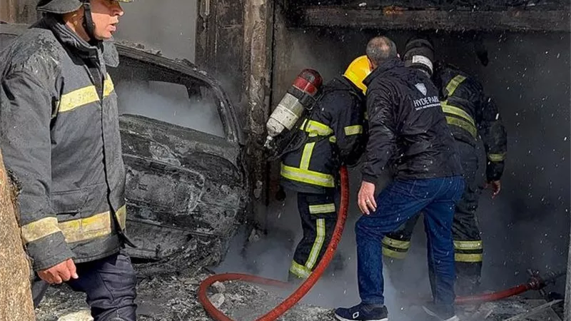 السيطرة على حريق لوكاندة النهر الخالد في شارع كلوت بيك في القاهرة 