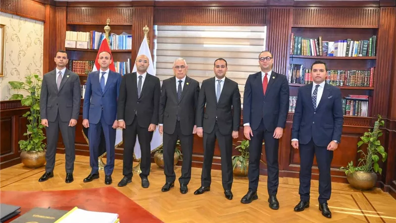 النائب العام يستقبل رئيس الاستئناف لنيابة الشئون الاقتصادية وغسل الأموال