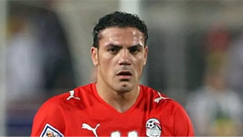 لتنفيذ حكم قضائي.. ضبط عمرو زكي لاعب نادي الزمالك السابق بمطار القاهرة