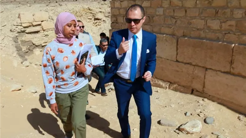 بعد اختفاء لوحة حجرية.. النيابة الإدارية تجرى معاينة شاملة لمقبرة (خنتي - كا) الأثرية بمنطقة آثار سقارة
