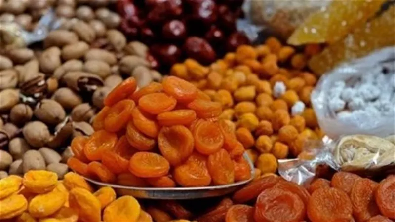 رئيس شعبة العطارة: أسعار ياميش رمضان أقل من العام الماضي.. والزبيب إنتاج محلي بالكامل