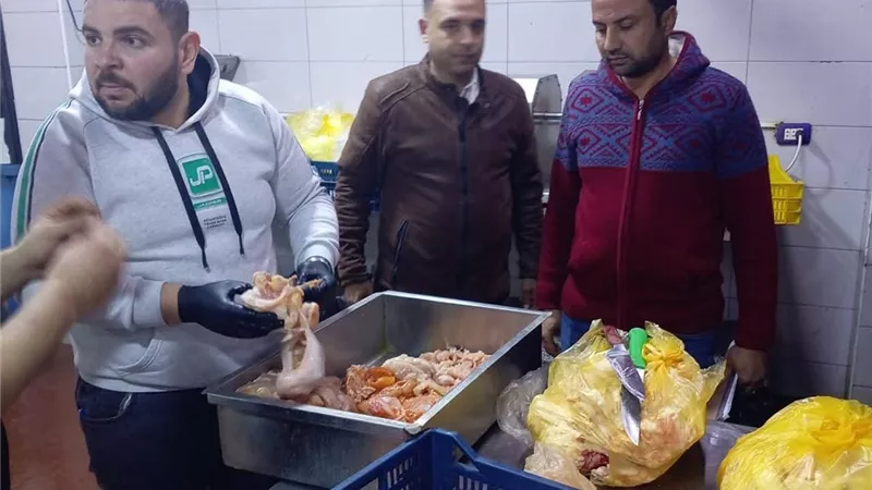 تحرير 114 محضرًا خلال حملات رقابية مكثفة على المحال العامة بالمنيا ومطاي