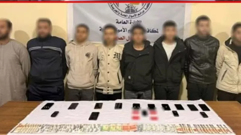 سقوط عصابة النصب بالمنيا بعد الاستيلاء على أموال 21 مواطنًا