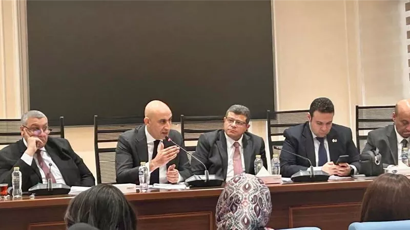 نسب حضور الطلاب وتطوير المناهج.. رسائل وزير التعليم في أول اجتماع للحكومة الجديدة 