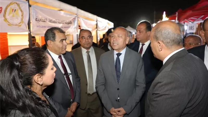 محافظ القاهرة يشهد المهرجان الوطني لدعم الصناعات والسلع الغذائية بمصر الجديدة