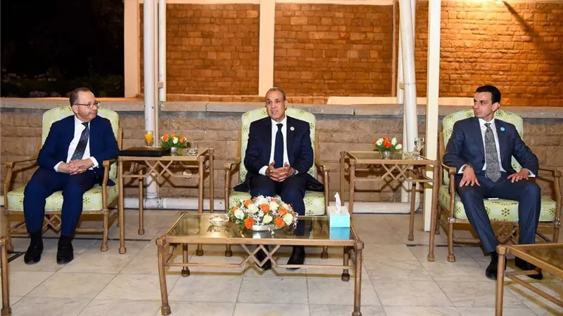 وزير الخارجية يلتقي بالمصريين بالخارج ويكشف عن خطط جديدة لدعمهم