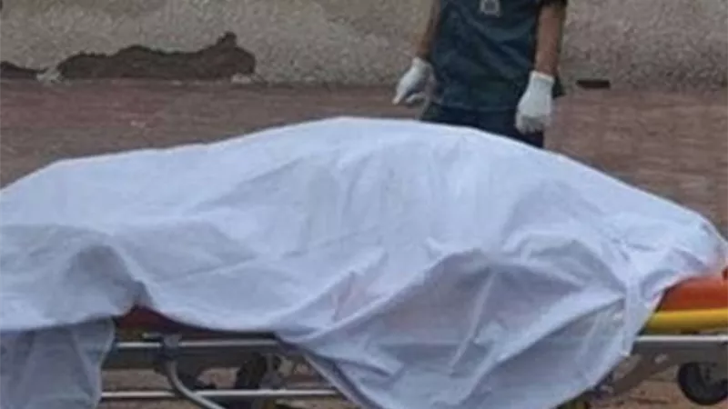 شهيد لقمة العيش.. مصرع شخص صعقا بالكهرباء أثناء عمله بالصرف الصحي