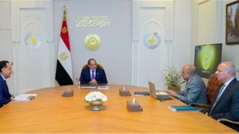 بطاريات تخزين.. كيف استعدت وزارة الكهرباء لصيف 2026؟