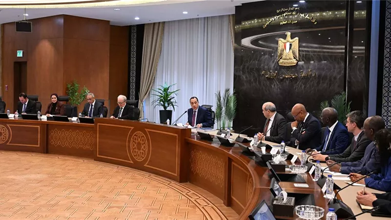 مدبولي يتابع مستجدات ملف إدارة وتشغيل المطارات من خلال القطاع الخاص