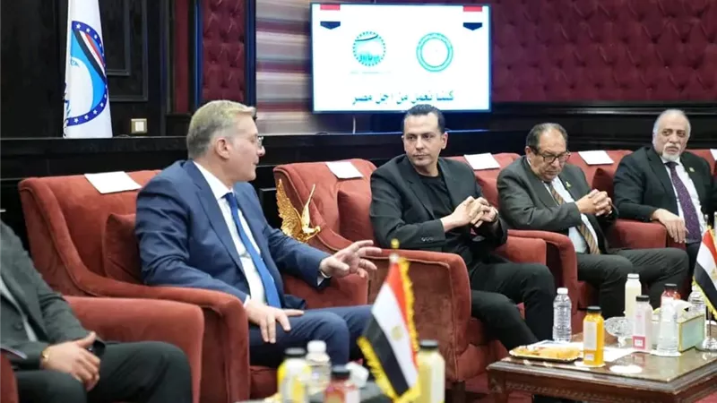 مستقبل وطن يستضيف وزير البترول للتعرف على خطة عمل و أولويات الوزارة للمرحلة القادمة