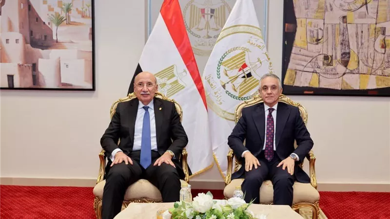وزير العدل يستقبل رئيس مجلس القضاء الأعلى لتهنئته بتولي مهام منصبه