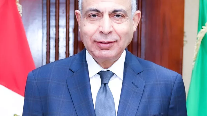 محافظ المنيا: الأربعاء بدء تطبيق مواعيد غلق المحال في رمضان وعيد الفطر