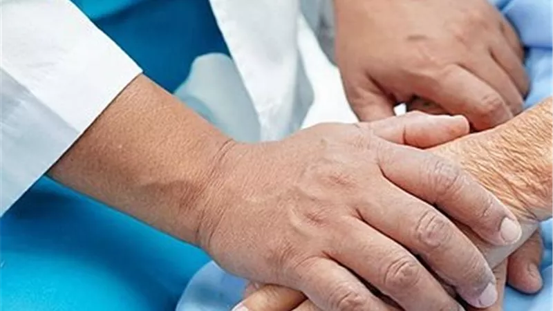 خيانة الأمانة داخل العناية المركزة.. جريمة تهز مستشفى نبروه بعد التعدي على مريضة