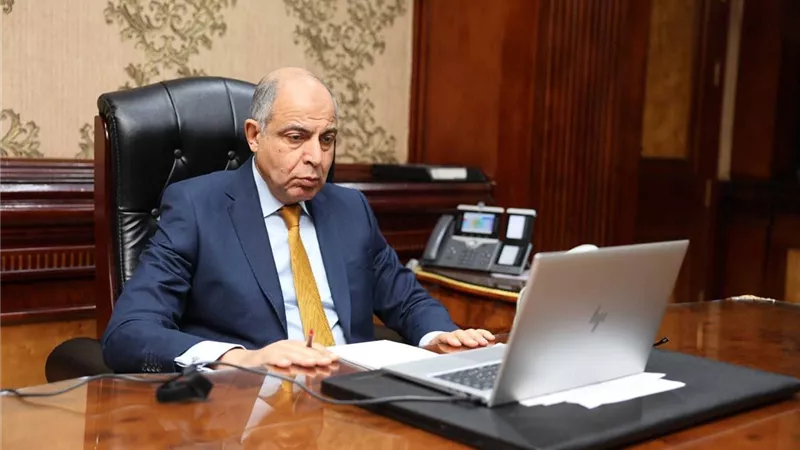 محافظ المنيا يشارك في اجتماع وزير الصحة لمتابعة تشغيل «التأمين الصحي الشامل» 