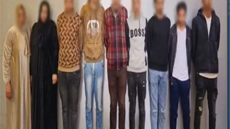 عمدة ميت عاصم يكشف كواليس تدخله لإنقاذ شاب من واقعة «الملابس النسائية»