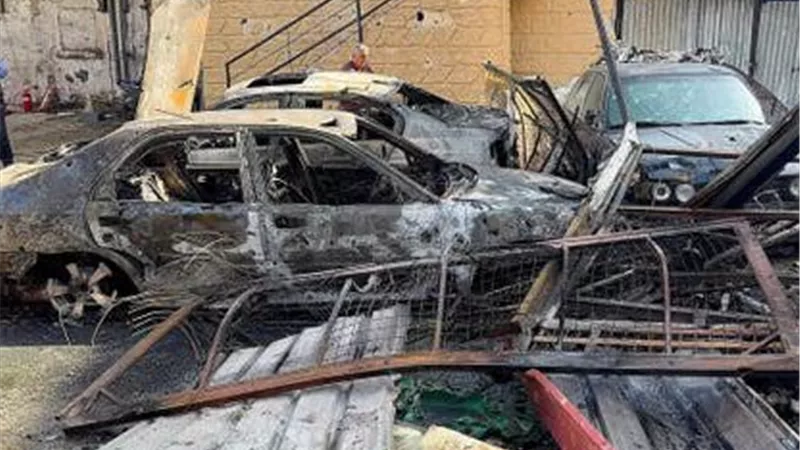 غارة إسرائيلية على مخيم عين الحلوة تشعل الجنوب اللبناني رغم وقف النار
