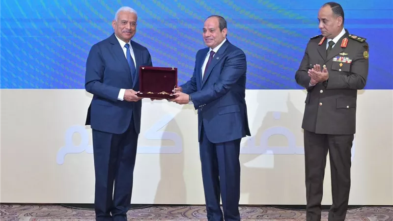 السيسي يشهد حفل تكريم الفريق أول عبد المجيد صقر وزير الدفاع السابق