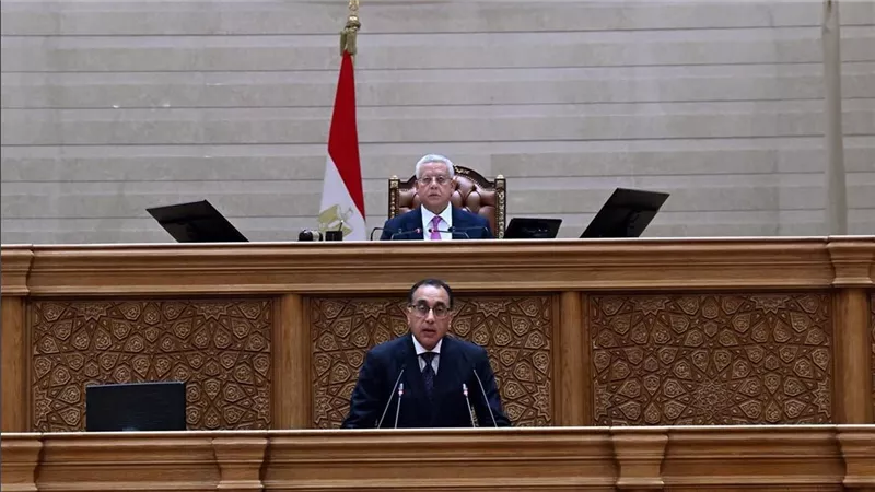 مصطفى مدبولي يصل مجلس النواب.. مناقشات حيوية لتعزيز التعاون بين الحكومة والبرلمان