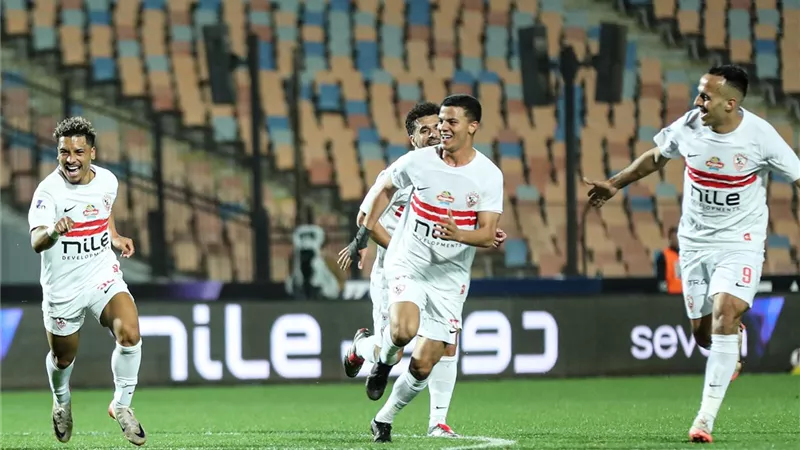 ميدو عن نجم الزمالك: «بيعري الدفاع.. وفقير في قراراته»