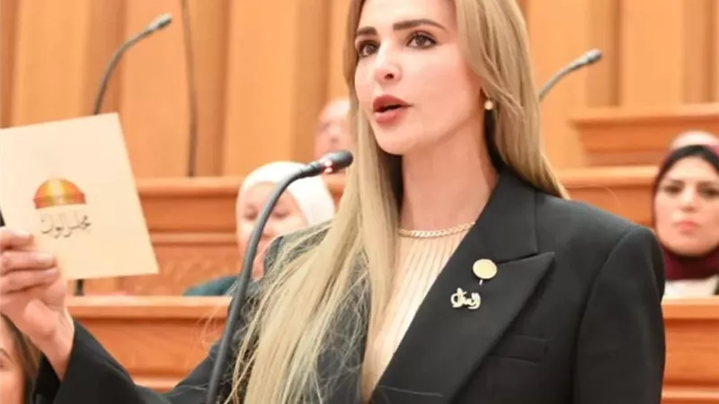 مروة بوريص تطالب الحكومة بحسم أزمة الفراغ الإداري بمعهد البحوث الفلكية سريعًا