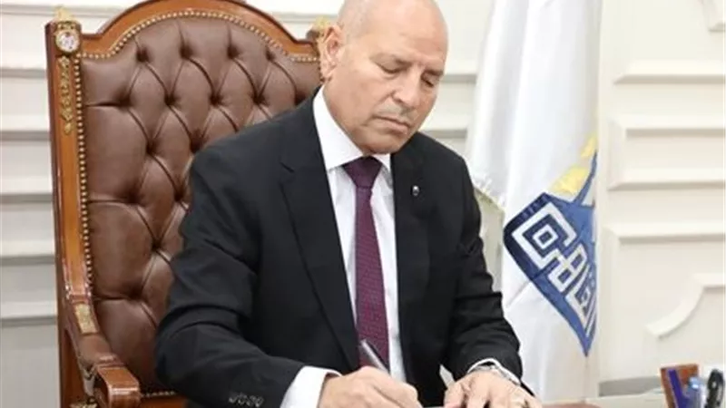 محافظ القاهرة يقرر تكليف أحمد خليفة قائمًا بأعمال رئيس حي الموسكي