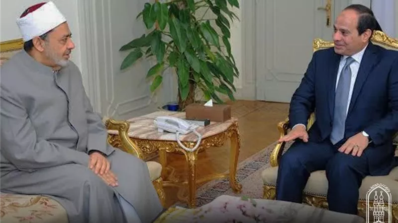 الرئيس السيسي يجري اتصالًا هاتفيًا بشيخ الأزهر للاطمئنان على صحته