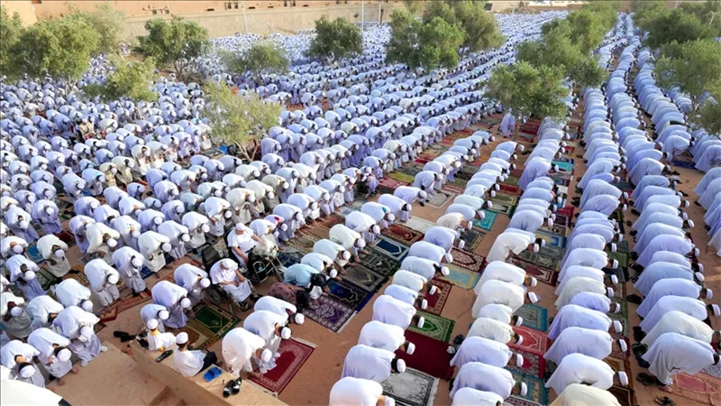 هتاخد كام يوم؟.. إجازة عيد الفطر والإجازات السنوية في قانون العمل الجديد 