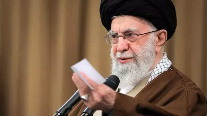 نقل خامنئي إلى مكان آمن عقب ضربة إسرائيلية على طهران