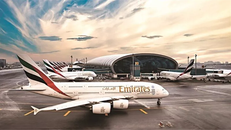 الإمارات تعلن إغلاق مجالها الجوي بسبب التصعيد الأمني