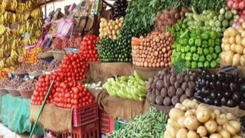 هدوء نسبي في أسعار الخضار والفاكهة بأسواق البحيرة
