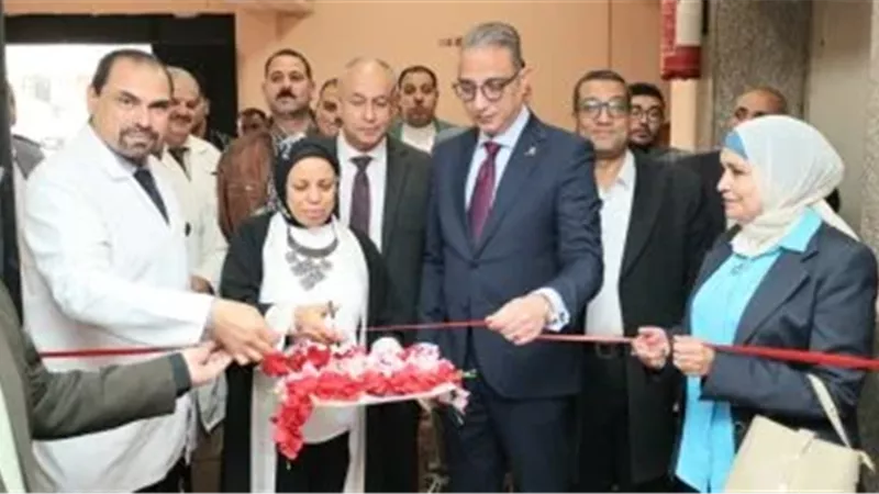 محافظ الجيزة يفتتح أول بنك دم تجميعي بمستشفى إمبابة العام بالعجوزة