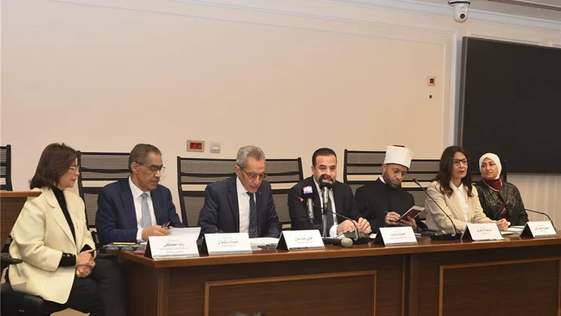 مستشار «الاتصالات» يكشف عن الملامح الرئيسية لقانون حماية الأطفال من مخاطر الإنترنت