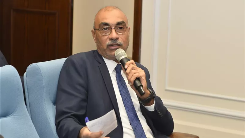 برلماني يهاجم الحكومة: أين تذهب حصيلة الضريبة العقارية؟