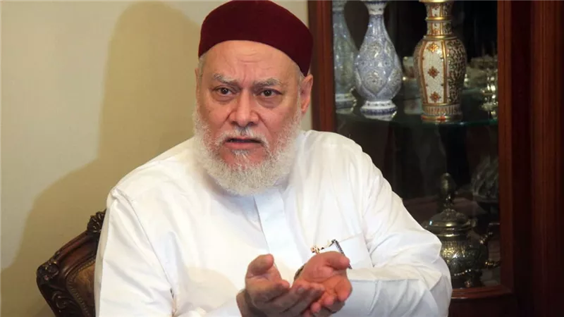 علي جمعة: يجوز جمع صلاتي الظهر والعصر أو المغرب والعشاء بالتقديم أو التأخير