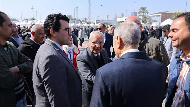 أمين عام نقابة المهندسين يُدلي بصوته في الانتخابات