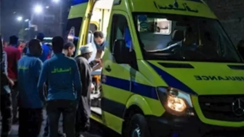 إصابة 6 أشخاص بينهم أطفال في انقلاب سيارة ملاكي بطريق النوبارية بالبحيرة