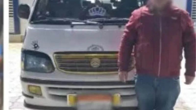 فيديو يوثق مخالفة.. ضبط سائق ميكروباص بالبحيرة يحمل ركابًا فوق الحمولة المقررة