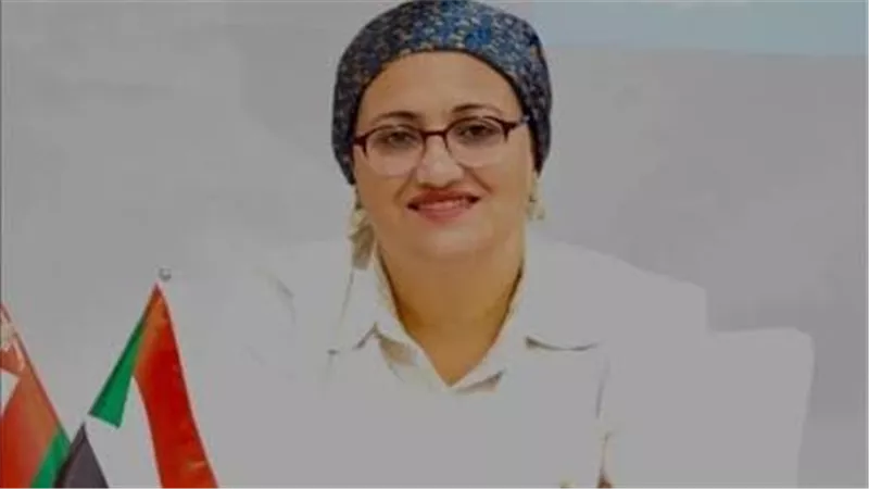 سناء السعيد لـ«تفصيلة»: يجب تأهيل الموظف ومنحه فرصة للعلاج من تعاطي المخدرات قبل فصله 