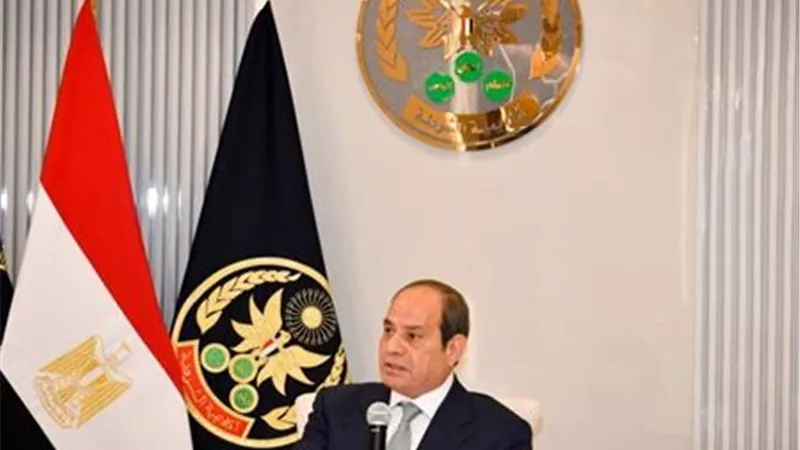 السيسي: الأزمة الراهنة قد تدفع إلى رفع أسعار المنتجات البترولية