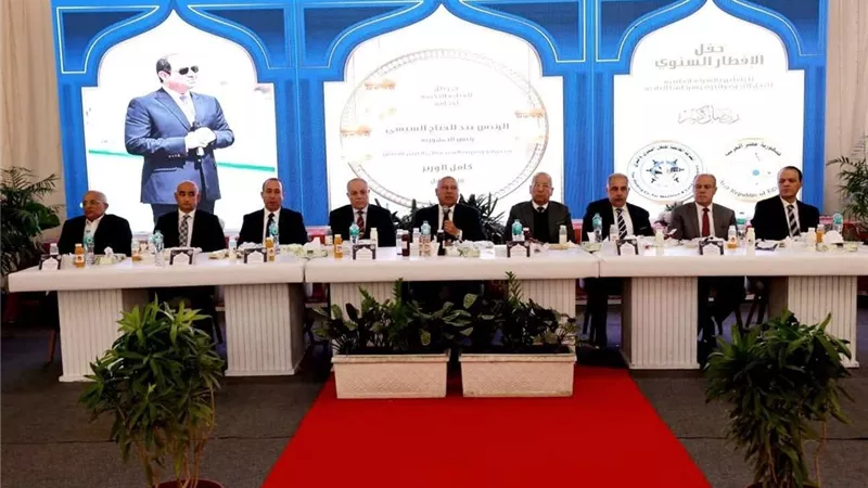 وزير النقل: الحفاظ على جميع العاملين بالشركة القابضة والشركات التابعة أولوية قصوى