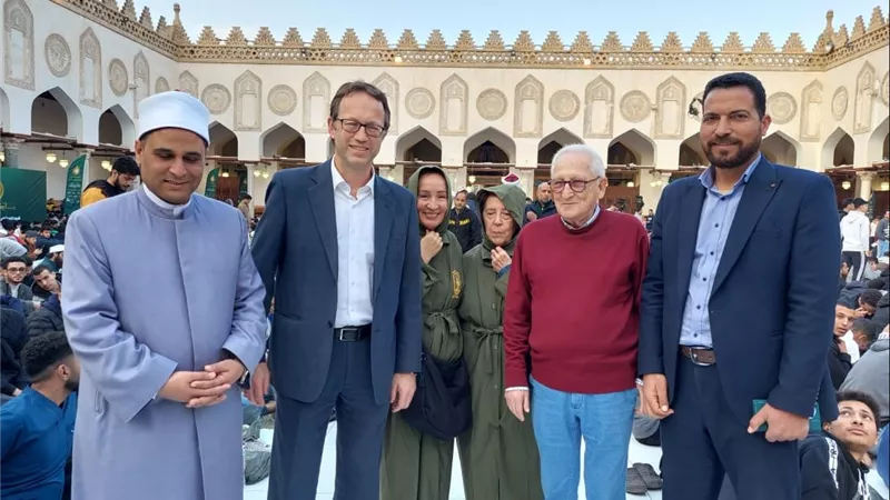 سفيرا إسبانيا وإندونيسيا يحضران إفطار «بيت الزكاة والصدقات» بالجامع الأزهر